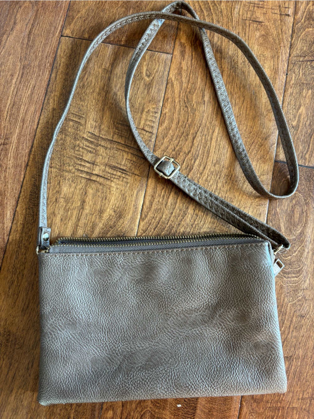 Everyday Leather Crossbody Bag in Taupe